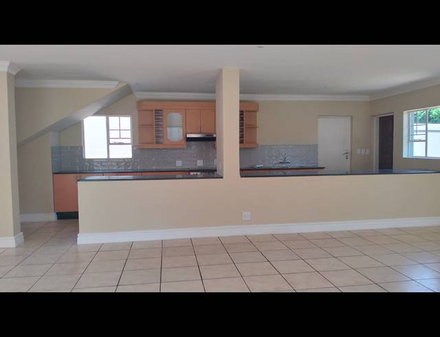 4 BEDROOM DUPLEX FOR SALE IN EQUESTRIA